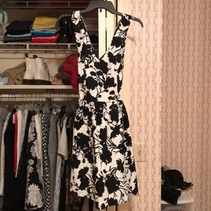 Elle carnation dress